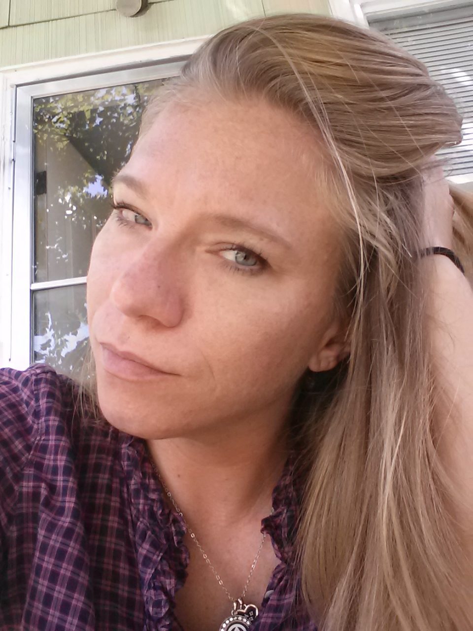 Holly 35 2 / 17 / 2012